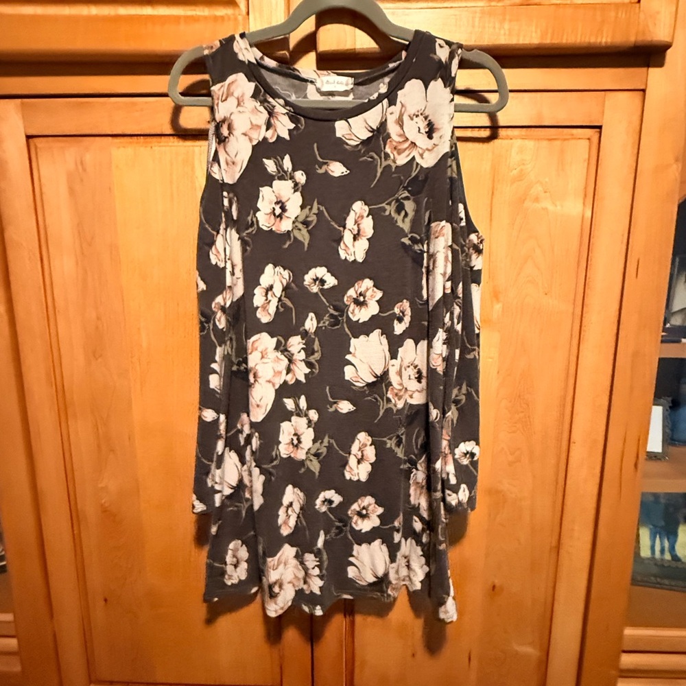 Altar'd State Grey and Cream Floral Dress